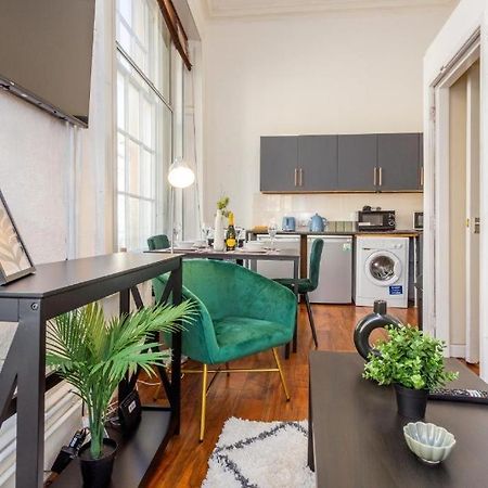Newcastle'S Most Central Apartment - Sleeps 10 エクステリア 写真