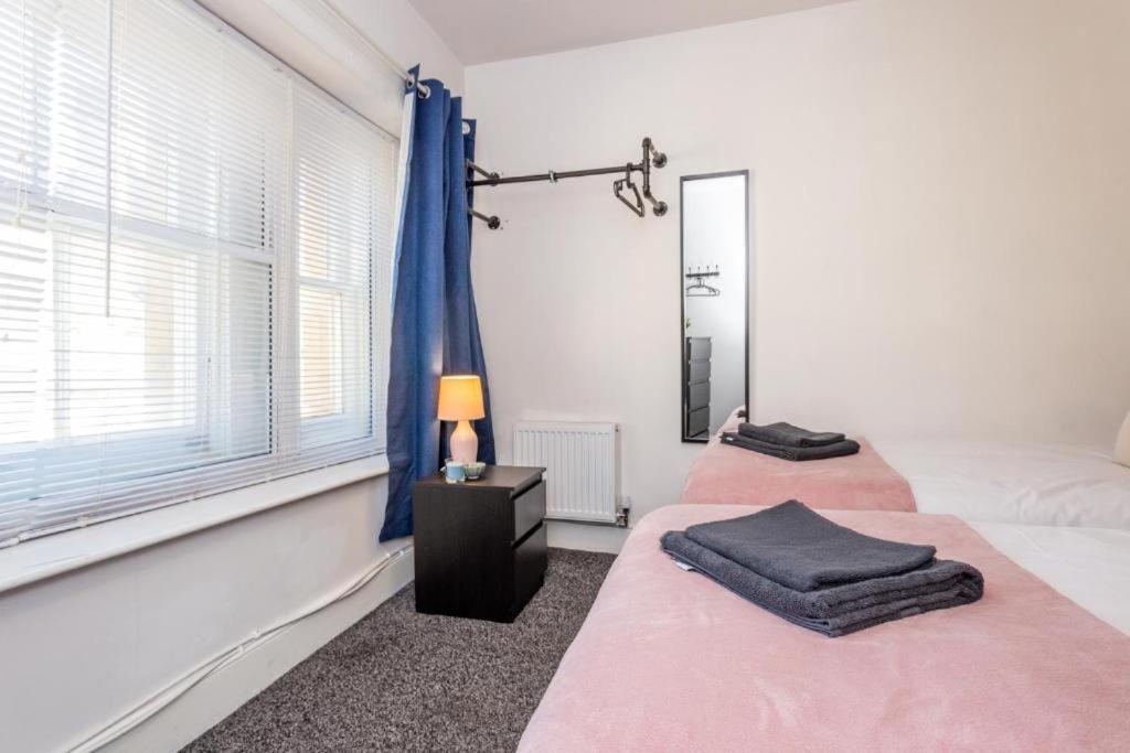 Newcastle'S Most Central Apartment - Sleeps 10 エクステリア 写真