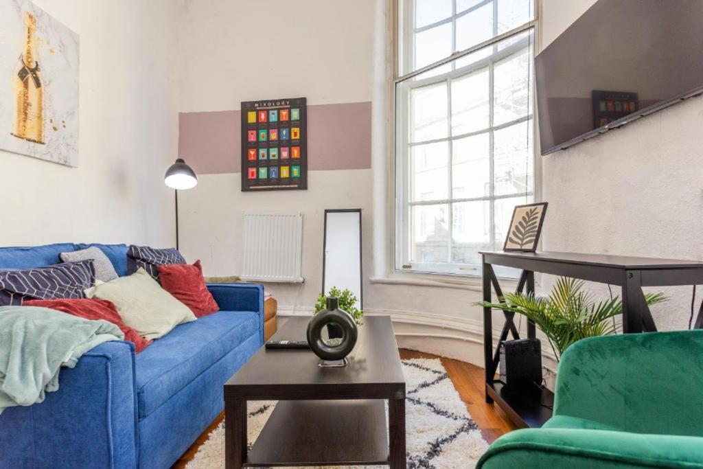 Newcastle'S Most Central Apartment - Sleeps 10 エクステリア 写真