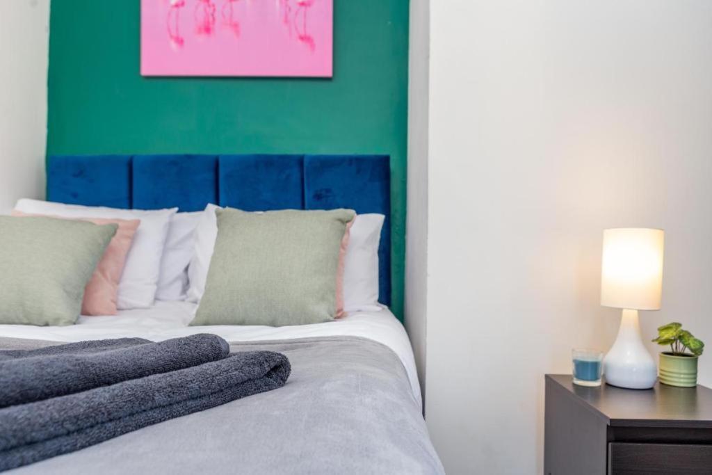 Newcastle'S Most Central Apartment - Sleeps 10 エクステリア 写真
