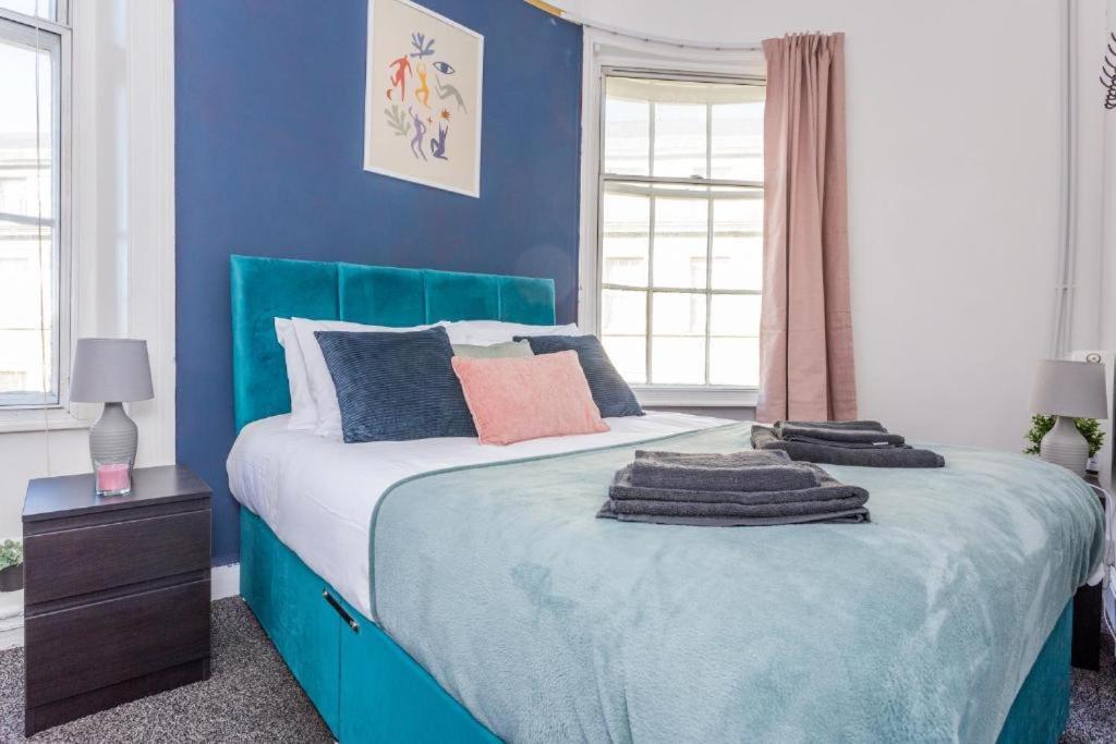 Newcastle'S Most Central Apartment - Sleeps 10 エクステリア 写真