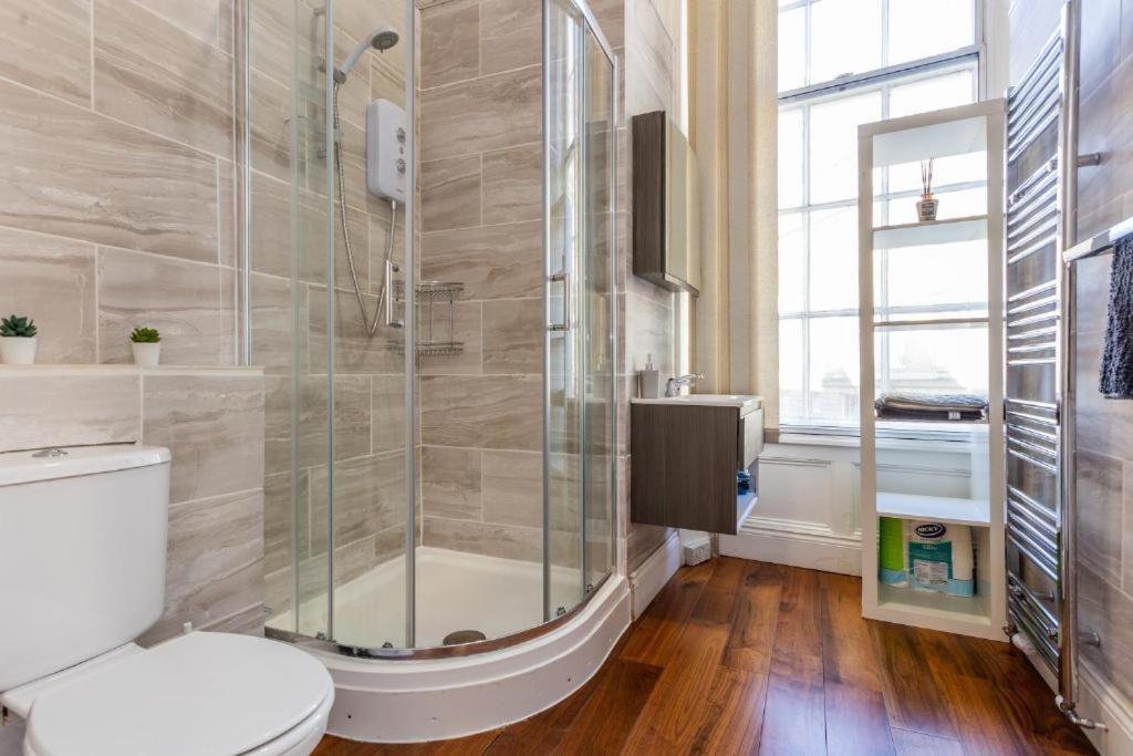 Newcastle'S Most Central Apartment - Sleeps 10 エクステリア 写真